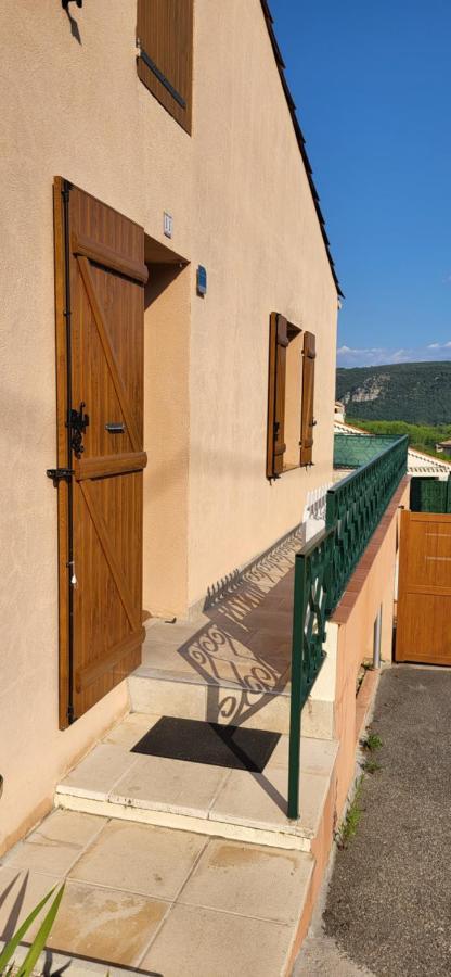Studio Meuble Avec Terrasse Gréoux-les-Bains Kültér fotó